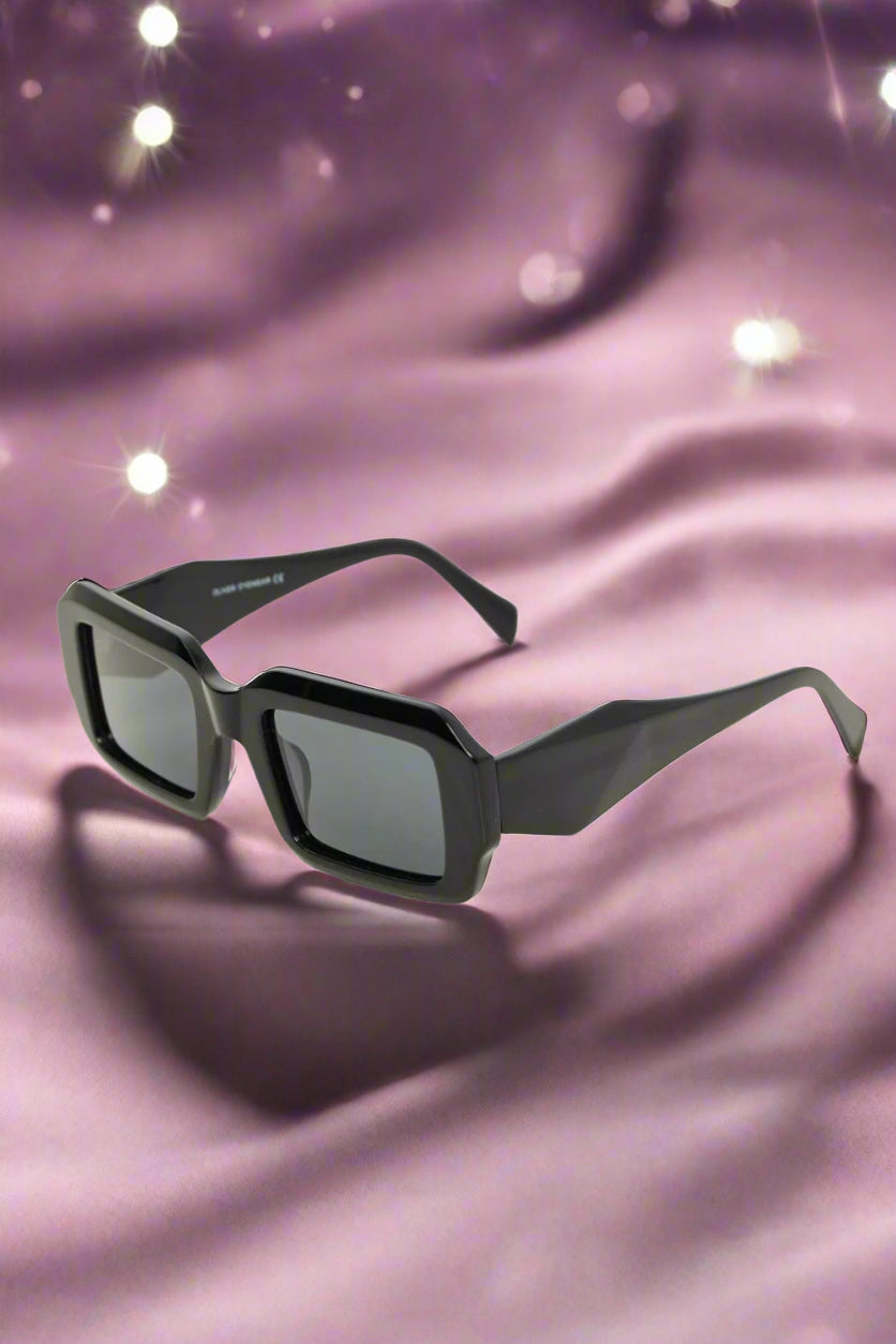 0301199a6626438da6416813a90a4c8f-Max