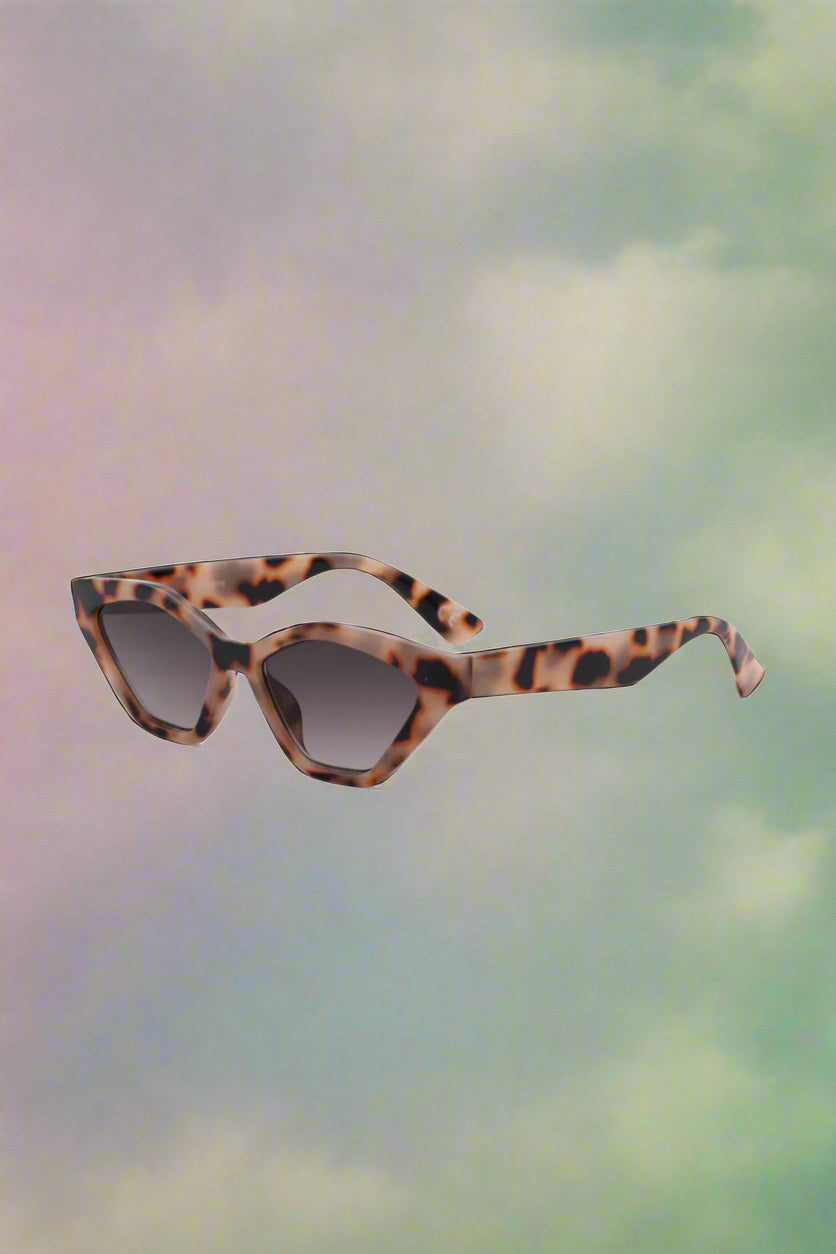 18c10138199a4a818752eedb7bf21c98-Max