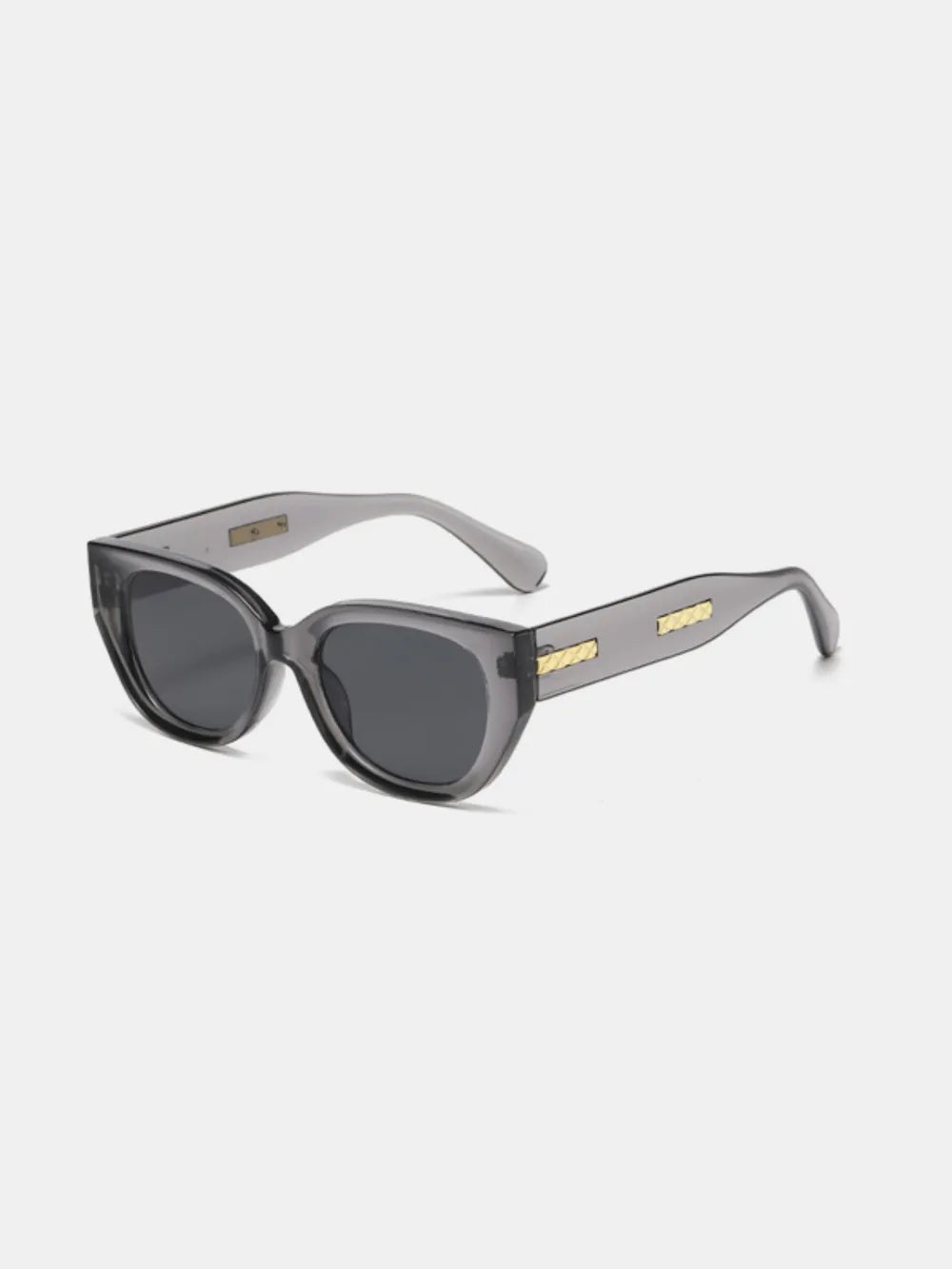 the perfect sunglasses for everyday, grey glint from nuvo’s viral collection